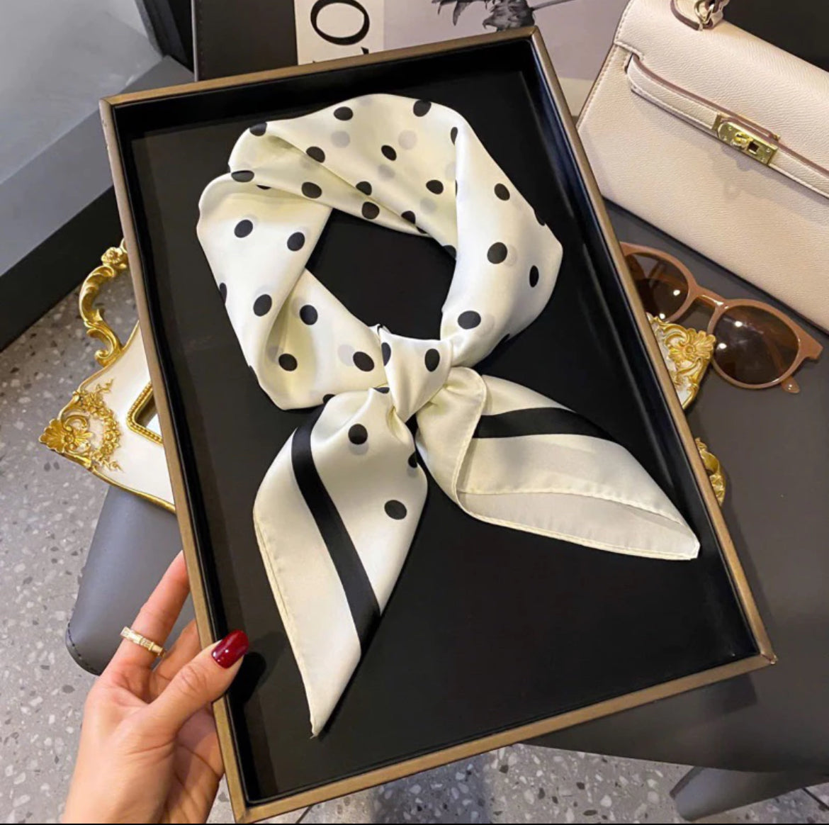 Venice - Black Pocca Dot - Short