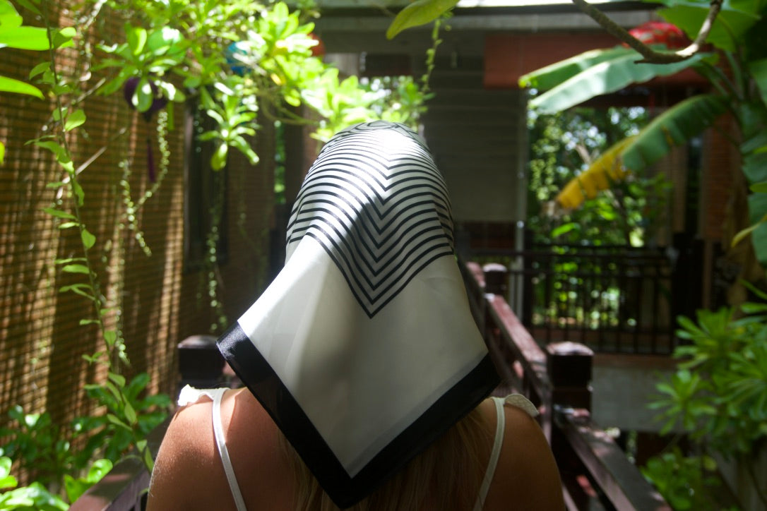 Paris - Black, White, Square - Short