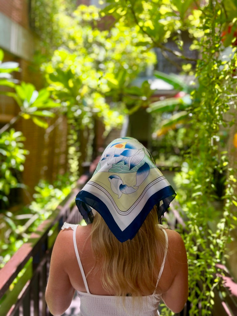 Dubai - Blue Outline - Short