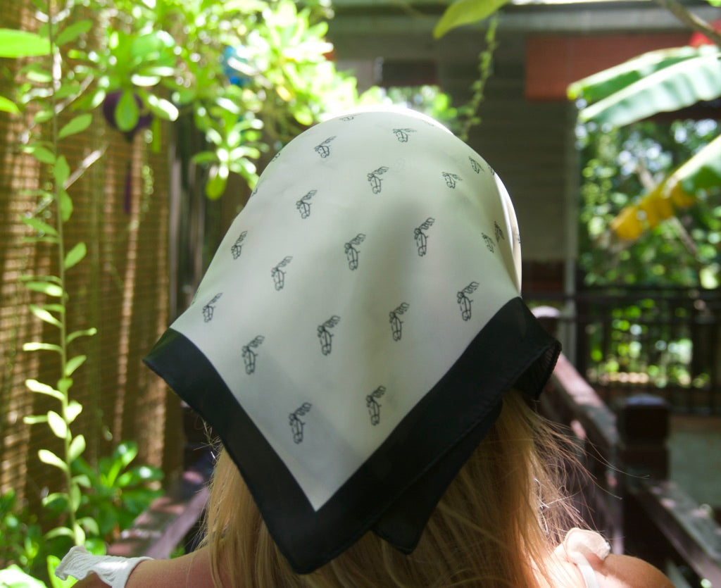 Florence - Black Outline -  Short